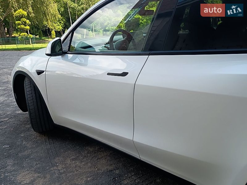 Позашляховик / Кросовер Tesla Model Y 2022 в Хмельницькому