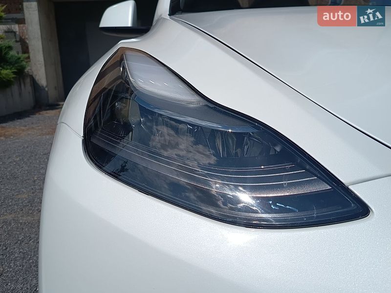 Позашляховик / Кросовер Tesla Model Y 2022 в Хмельницькому