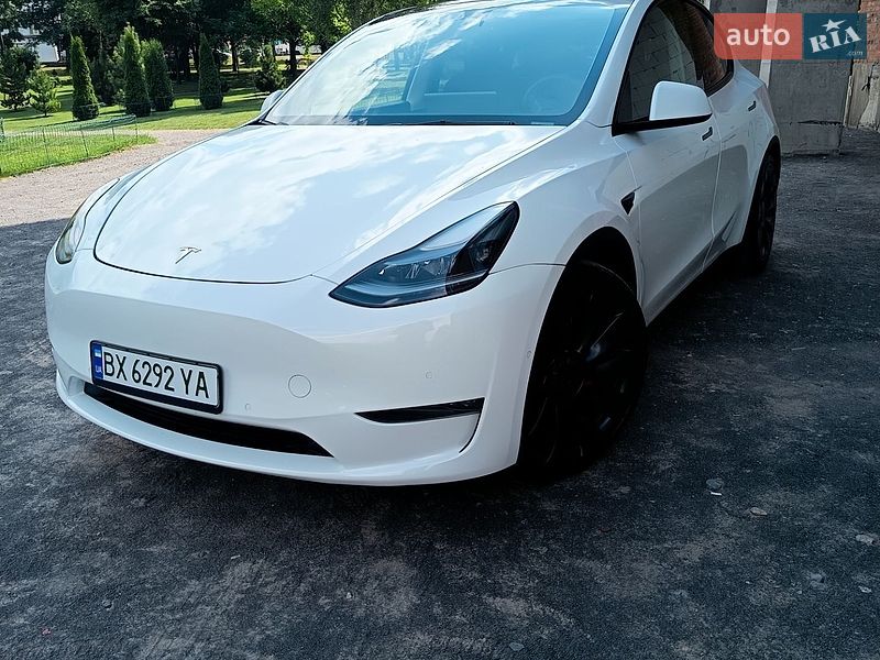 Позашляховик / Кросовер Tesla Model Y 2022 в Хмельницькому
