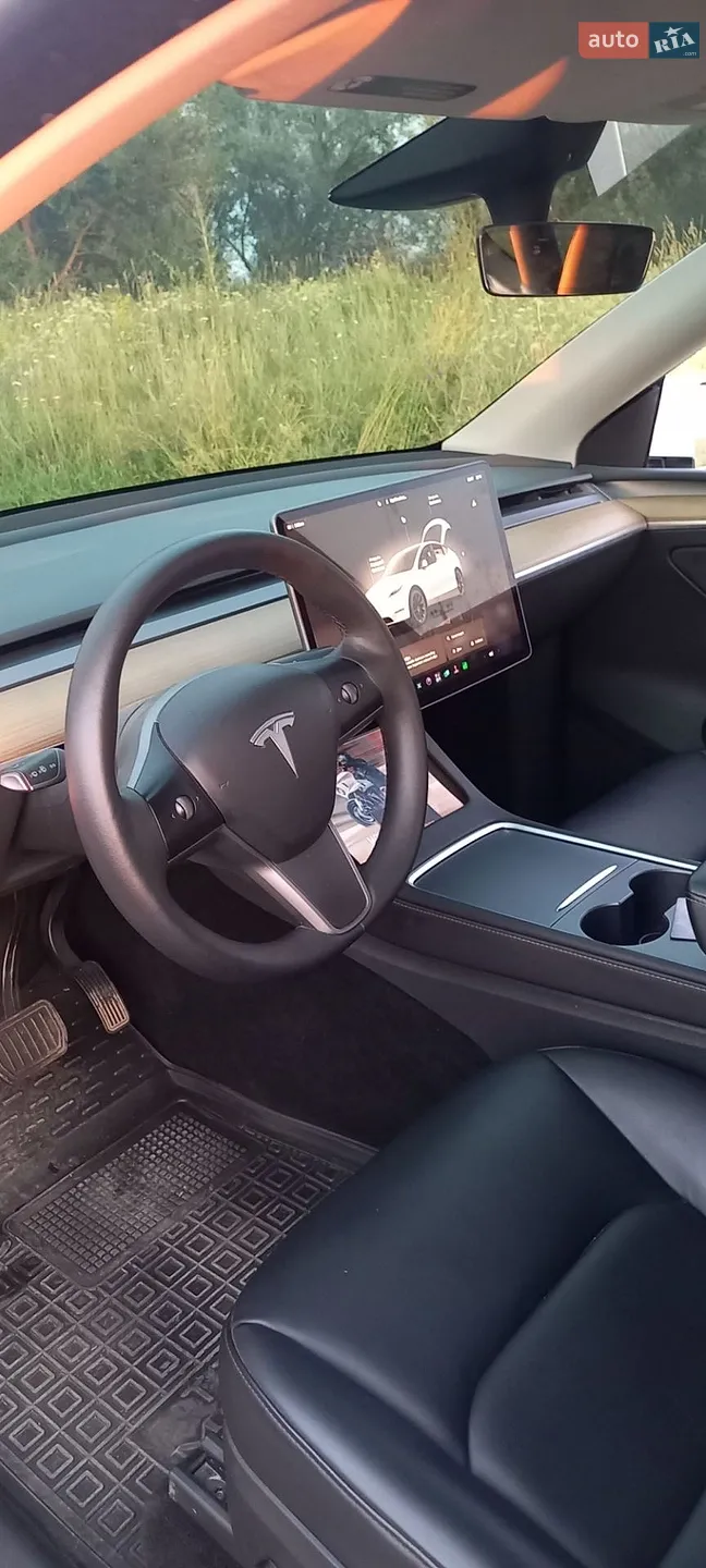 2022 Tesla Model Y - мініатюра 17