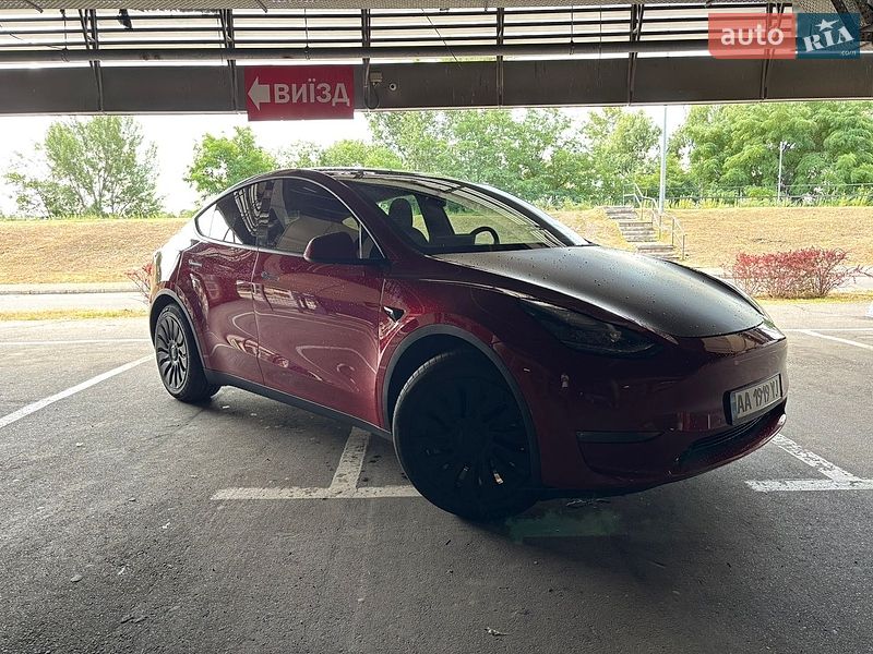 Позашляховик / Кросовер Tesla Model Y 2020 в Києві