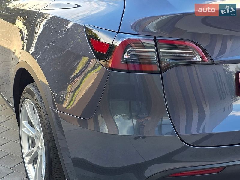 Внедорожник / Кроссовер Tesla Model Y 2023 в Луцке