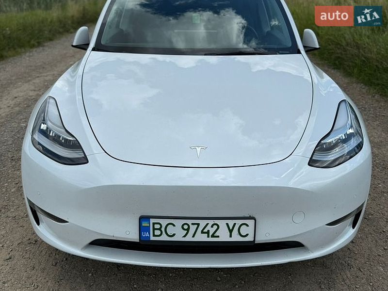Внедорожник / Кроссовер Tesla Model Y 2021 в Львове