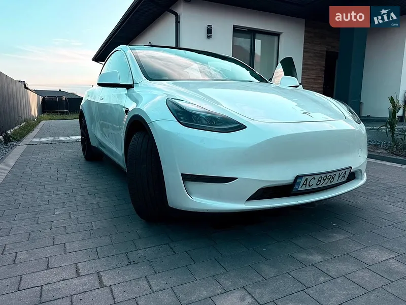 Tesla Model Y 2022