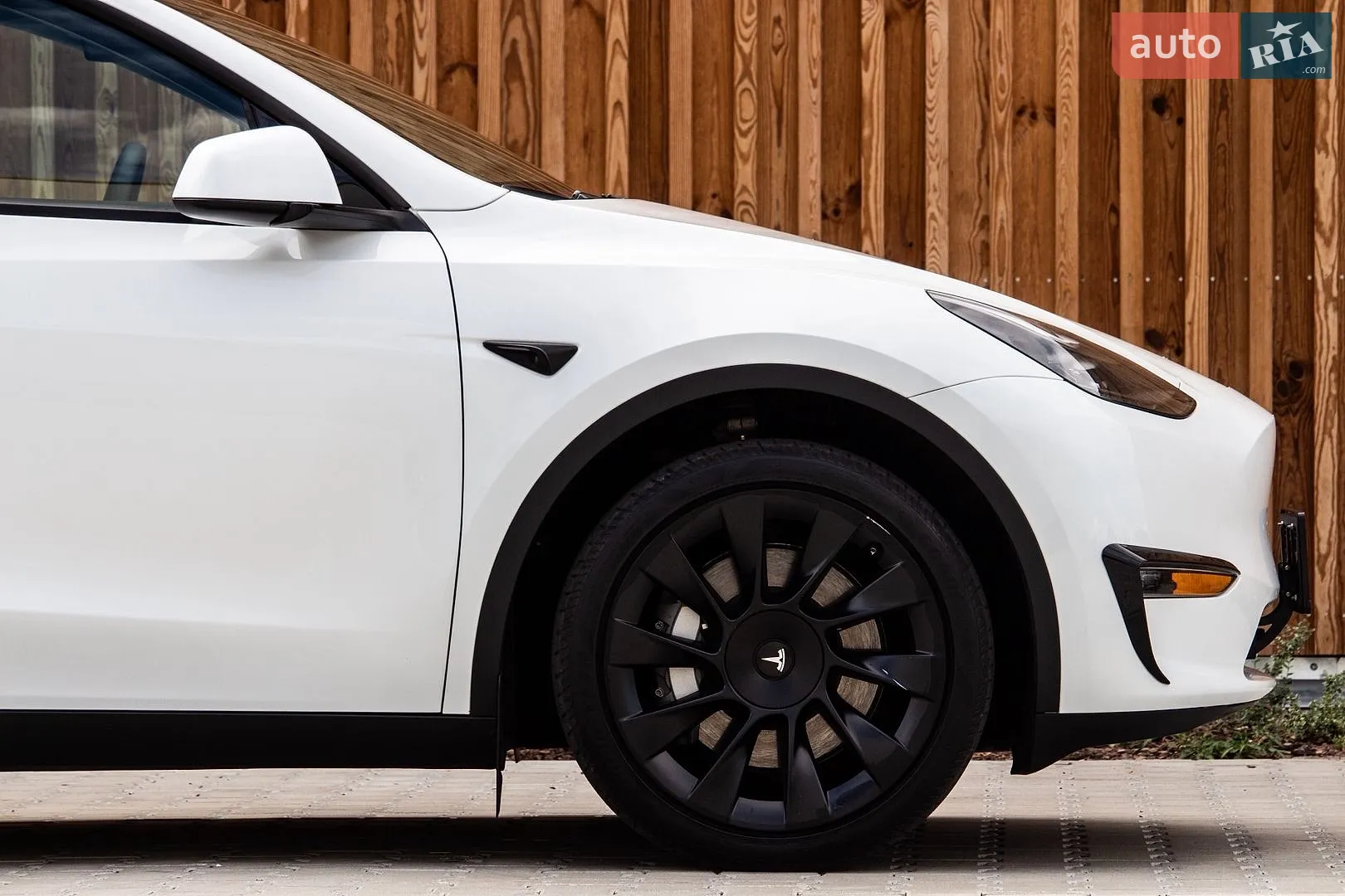 2024 Tesla Model Y - мініатюра 25