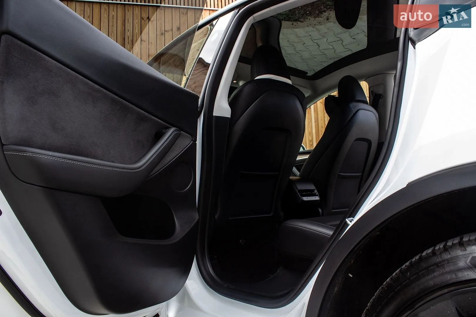 2024 Tesla Model Y - мініатюра 38