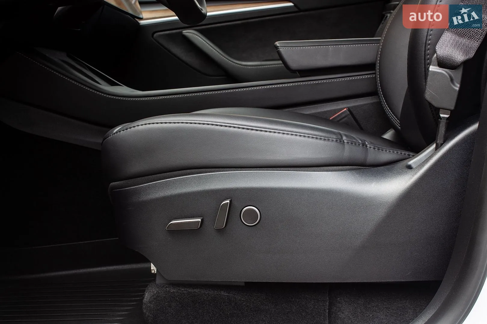 2024 Tesla Model Y - мініатюра 54