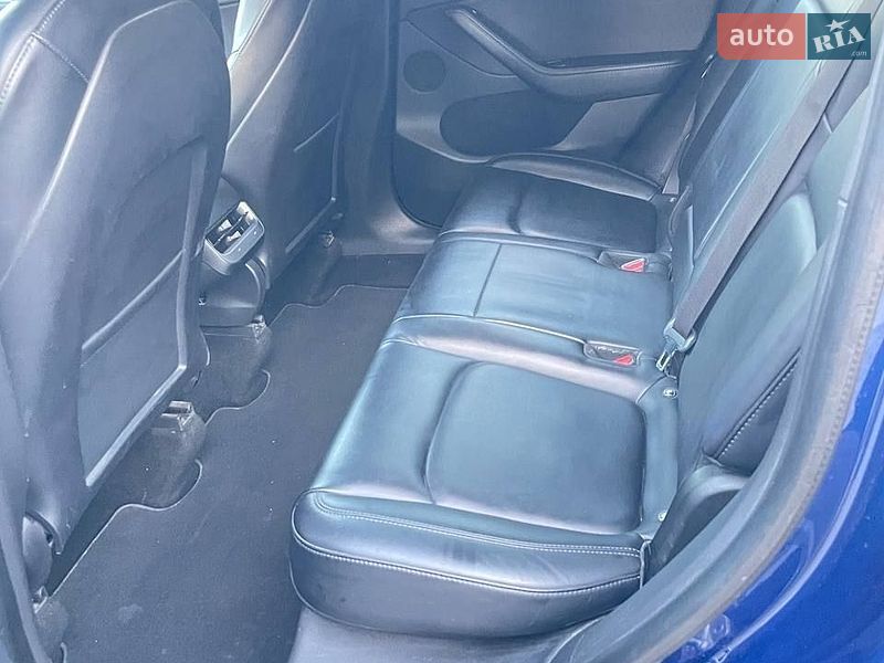 Позашляховик / Кросовер Tesla Model Y 2021 в Дубні