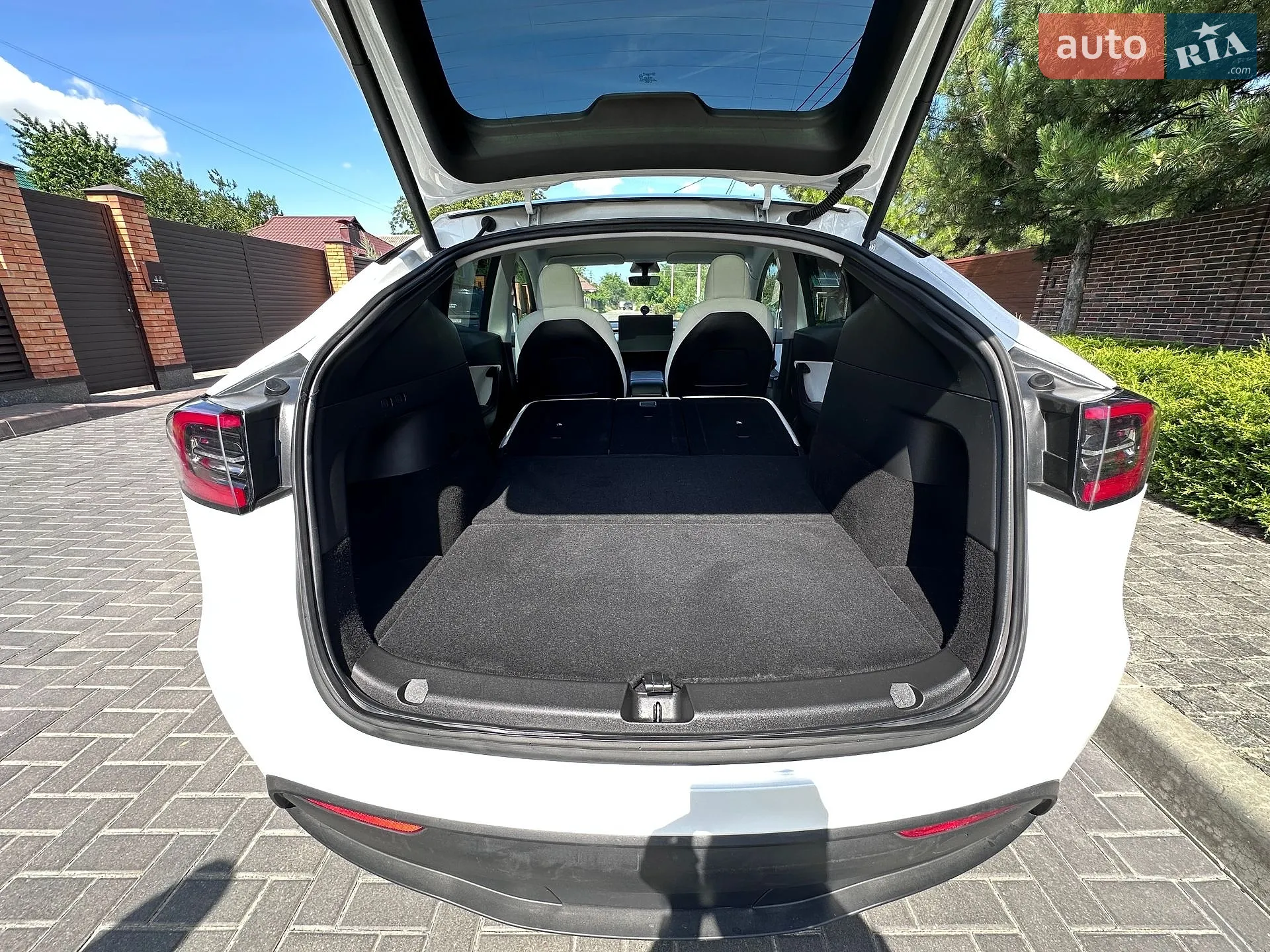 2021 Tesla Model Y - мініатюра 16