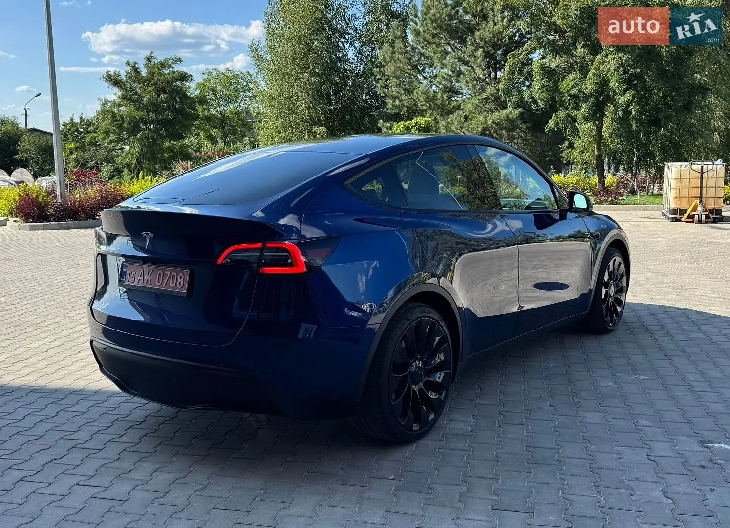 2024 Tesla Model Y - мініатюра 10