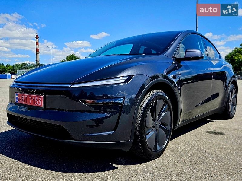 Позашляховик / Кросовер Tesla Model Y 2025 в Дніпрі