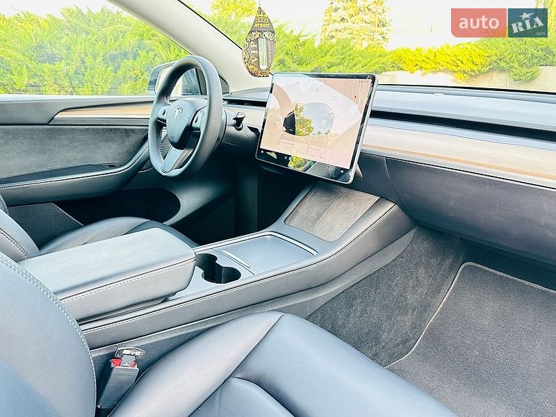 Позашляховик / Кросовер Tesla Model Y 2023 в Білій Церкві фото 26 Позашляховик / Кросовер Tesla Model Y 2023 в Білій Церкві