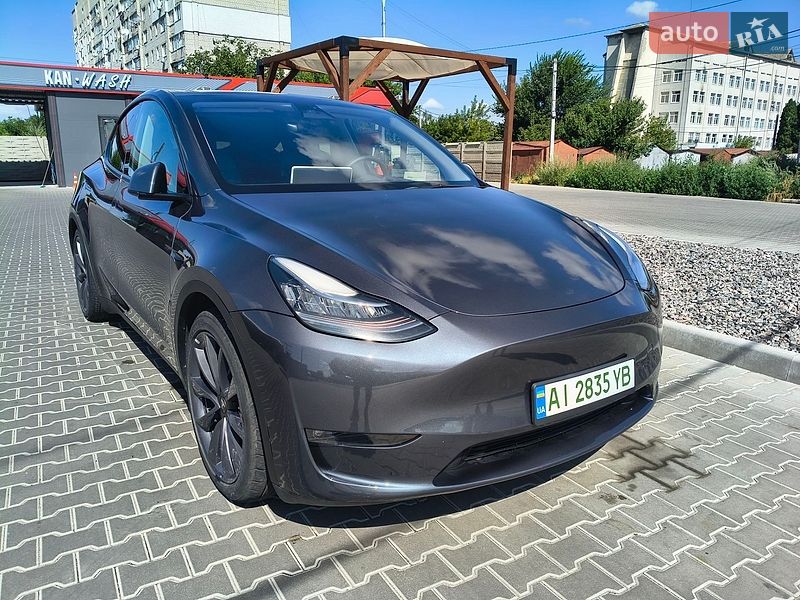 Внедорожник / Кроссовер Tesla Model Y 2023 в Киеве