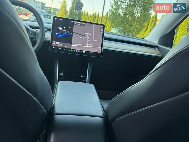 Внедорожник / Кроссовер Tesla Model Y 2020 в Городке