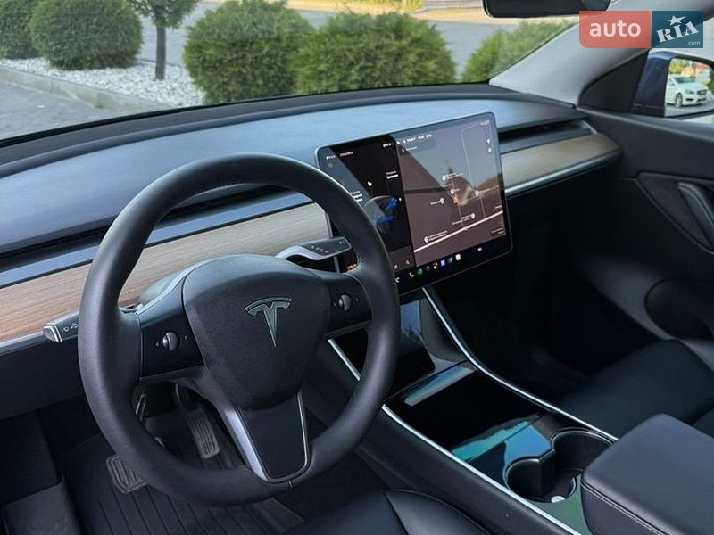 Внедорожник / Кроссовер Tesla Model Y 2020 в Городке