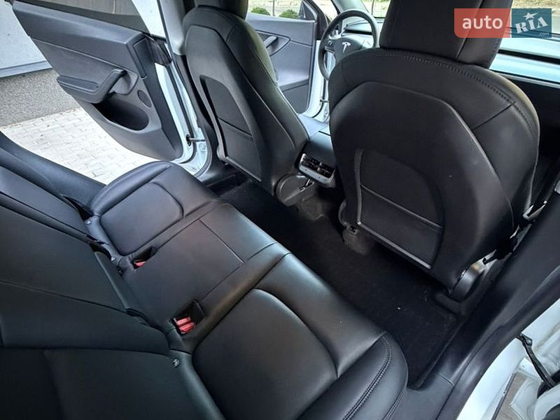 Позашляховик / Кросовер Tesla Model Y 2022 в Києві фото 10 Позашляховик / Кросовер Tesla Model Y 2022 в Києві