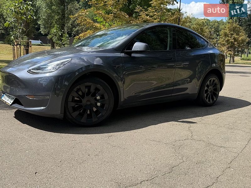 Позашляховик / Кросовер Tesla Model Y 2023 в Києві фото 22 Позашляховик / Кросовер Tesla Model Y 2023 в Києві