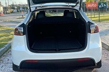 Позашляховик / Кросовер Tesla Model Y 2024 в Бучі