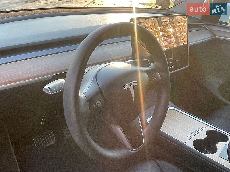 Позашляховик / Кросовер Tesla Model Y 2024 в Бучі