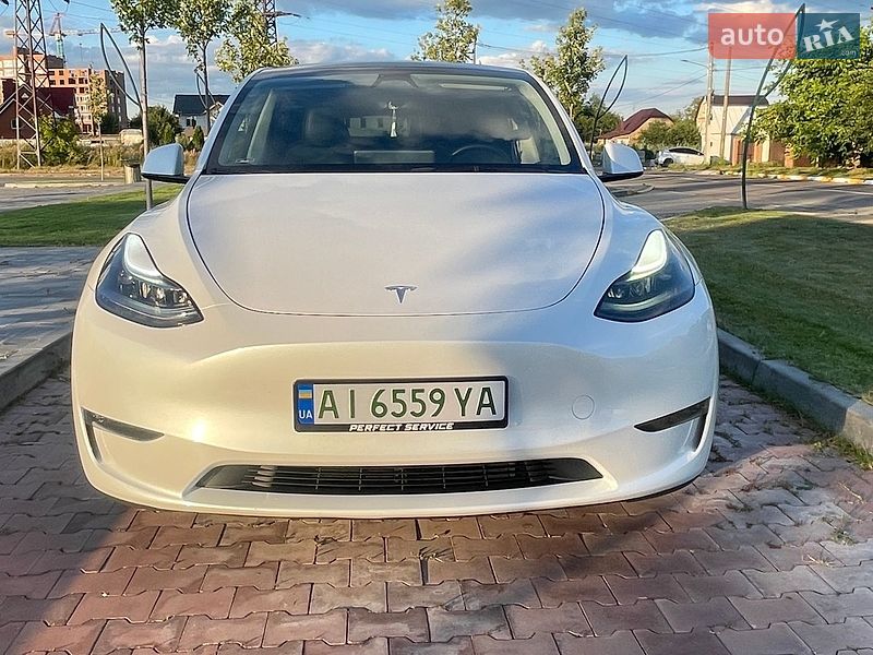 Позашляховик / Кросовер Tesla Model Y 2024 в Бучі