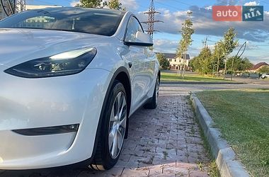 Позашляховик / Кросовер Tesla Model Y 2024 в Бучі