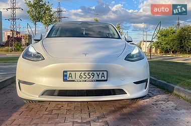 Позашляховик / Кросовер Tesla Model Y 2024 в Бучі