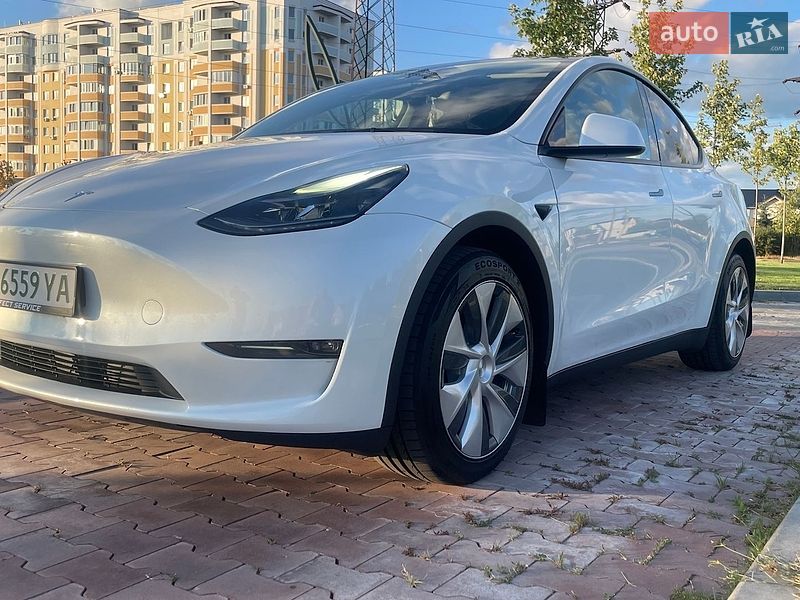 Tesla Model Y 2024 Tesla Model Y 2024