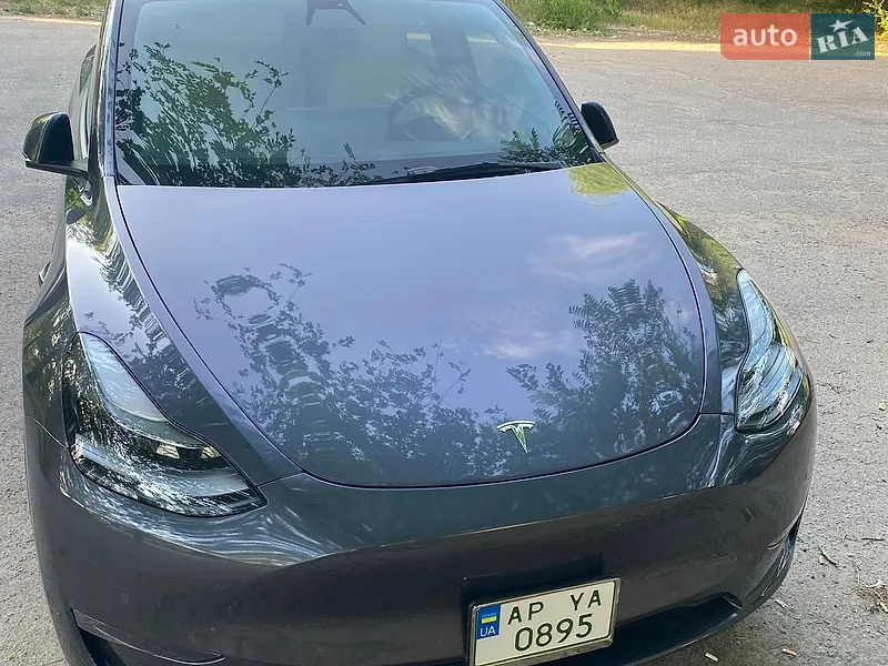 Tesla Model Y 2022