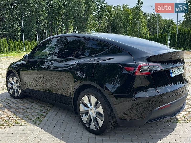 Внедорожник / Кроссовер Tesla Model Y 2023 в Харькове