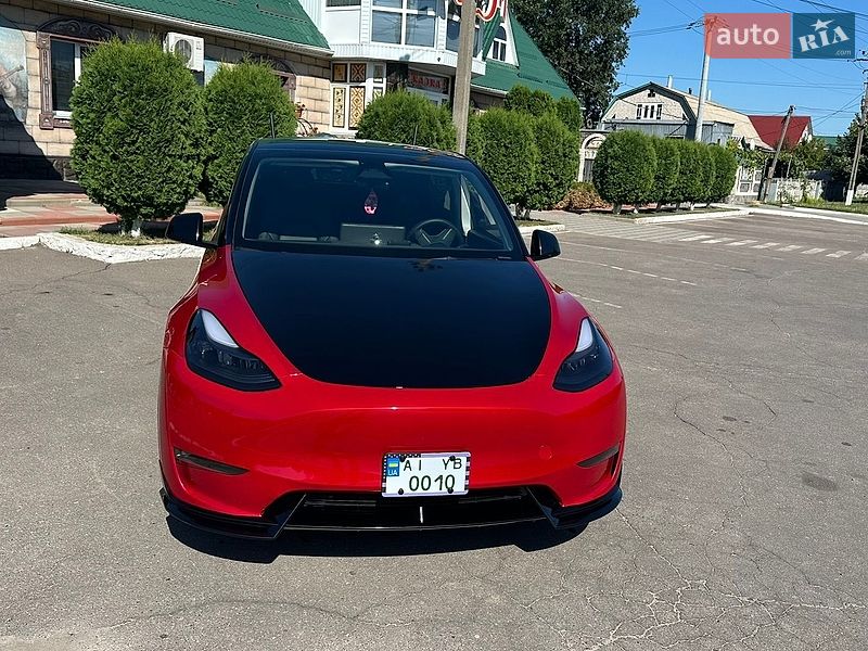 Tesla Model Y 2023