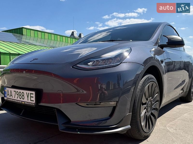 Позашляховик / Кросовер Tesla Model Y 2021 в Києві