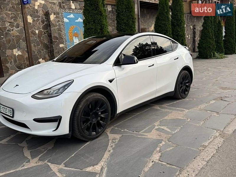 Tesla Model Y 2021