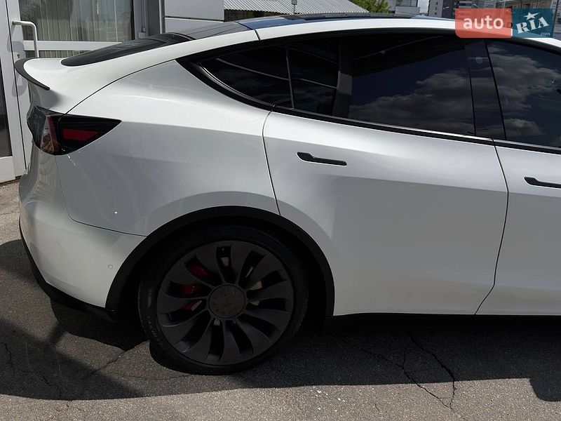 Позашляховик / Кросовер Tesla Model Y 2021 в Харкові фото 10 Позашляховик / Кросовер Tesla Model Y 2021 в Харкові