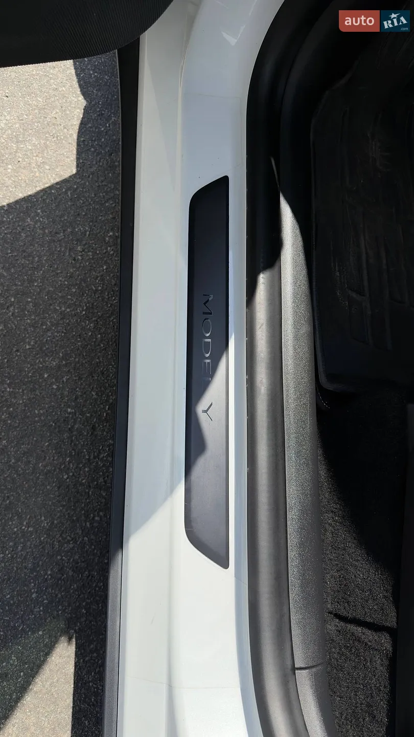 2021 Tesla Model Y - мініатюра 15