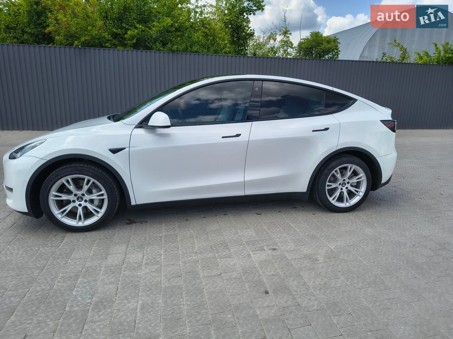 2021 Tesla Model Y - мініатюра 4