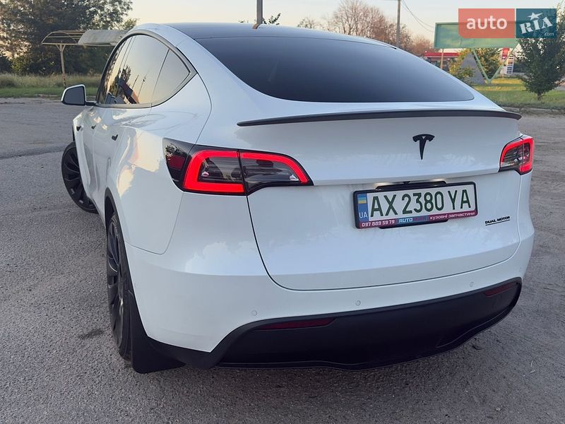 Внедорожник / Кроссовер Tesla Model Y 2021 в Харькове