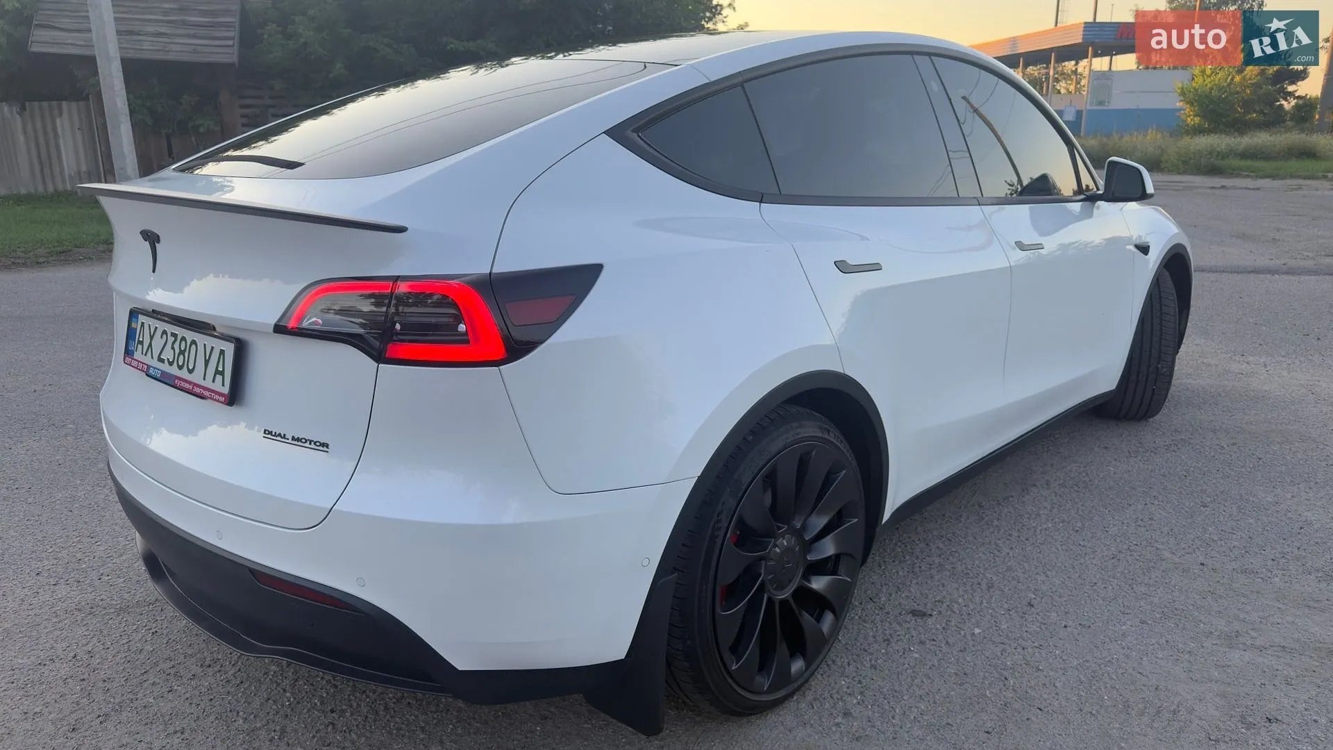 2021 Tesla Model Y - мініатюра 8