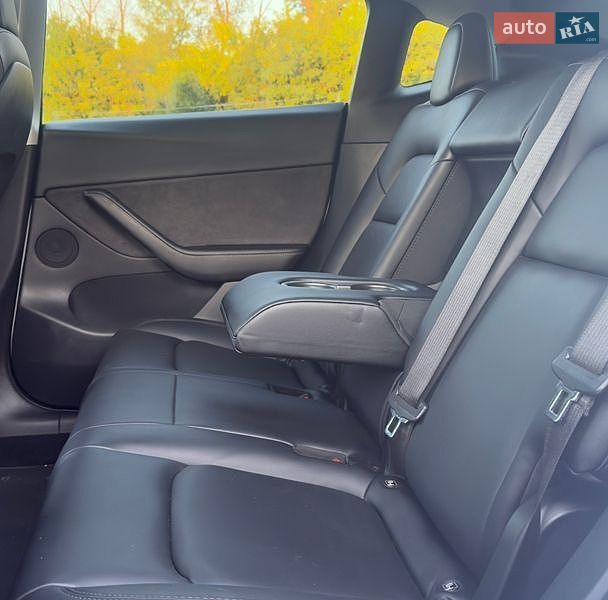 Внедорожник / Кроссовер Tesla Model Y 2021 в Харькове