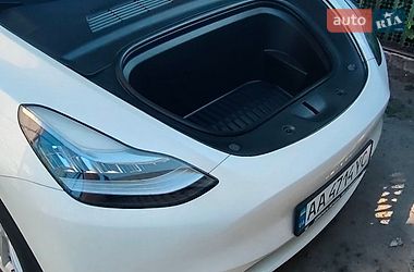 Позашляховик / Кросовер Tesla Model Y 2021 в Києві