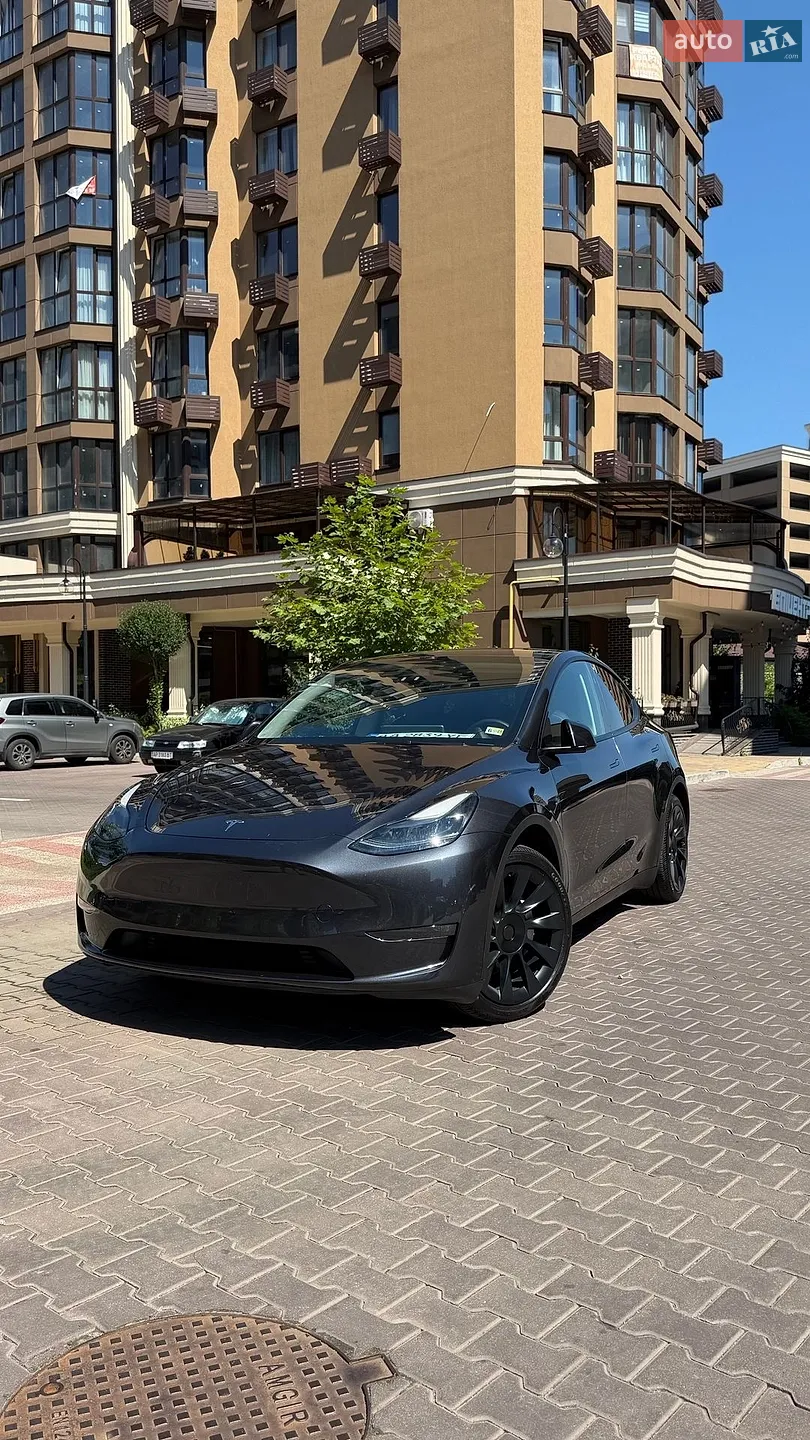 2024 Tesla Model Y - мініатюра 4