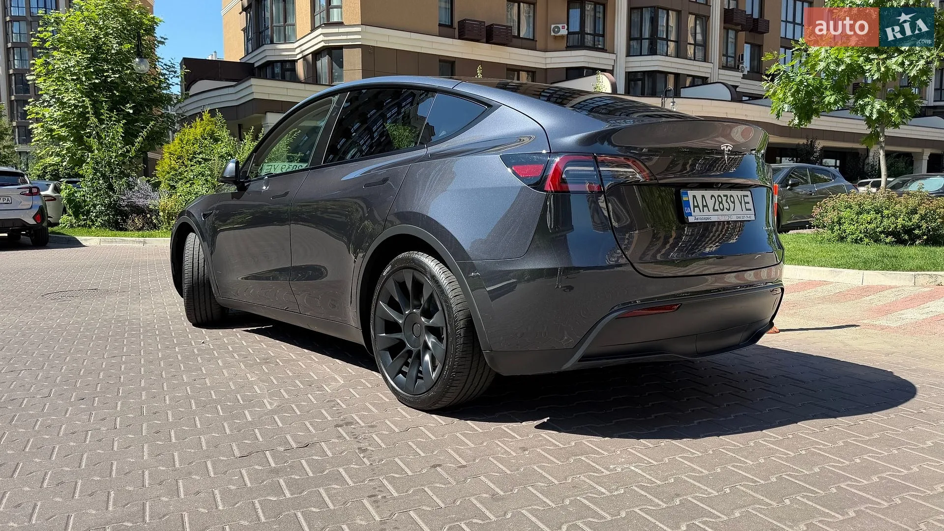 2024 Tesla Model Y - мініатюра 10