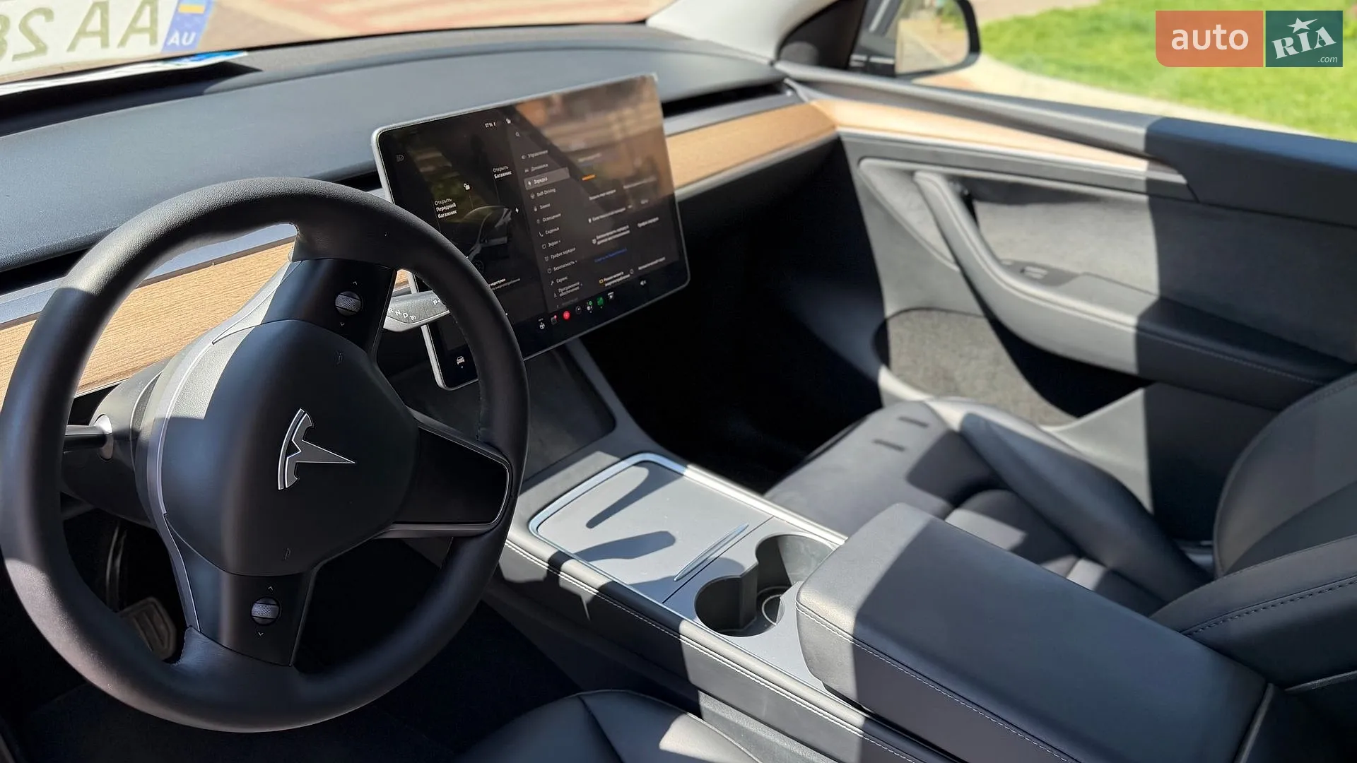 2024 Tesla Model Y - мініатюра 32