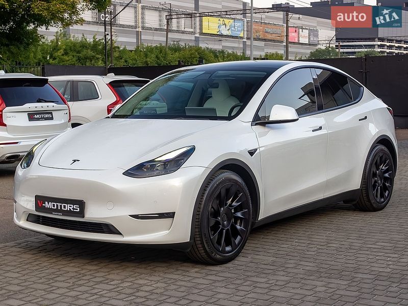 Позашляховик / Кросовер Tesla Model Y 2022 в Києві фото 4 Позашляховик / Кросовер Tesla Model Y 2022 в Києві
