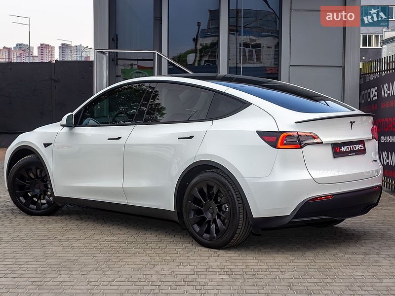 Позашляховик / Кросовер Tesla Model Y 2022 в Києві фото 7 Позашляховик / Кросовер Tesla Model Y 2022 в Києві