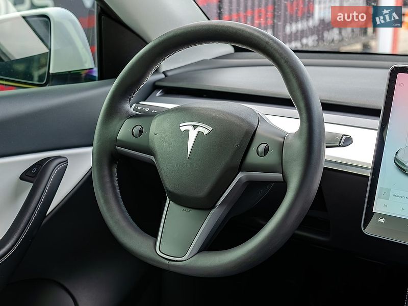 Позашляховик / Кросовер Tesla Model Y 2022 в Києві фото 22 Позашляховик / Кросовер Tesla Model Y 2022 в Києві