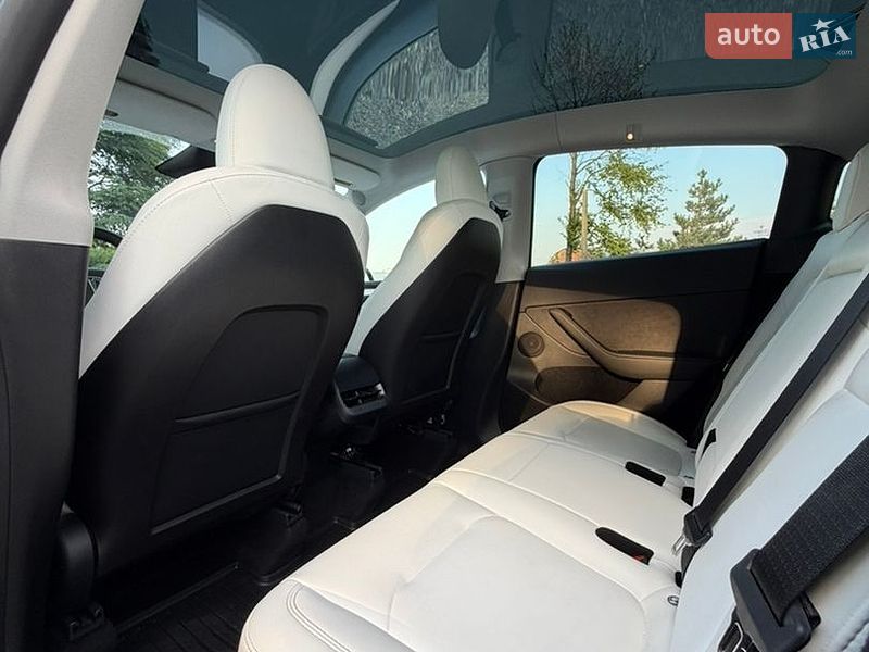 Позашляховик / Кросовер Tesla Model Y 2024 в Самборі фото 28 Позашляховик / Кросовер Tesla Model Y 2024 в Самборі