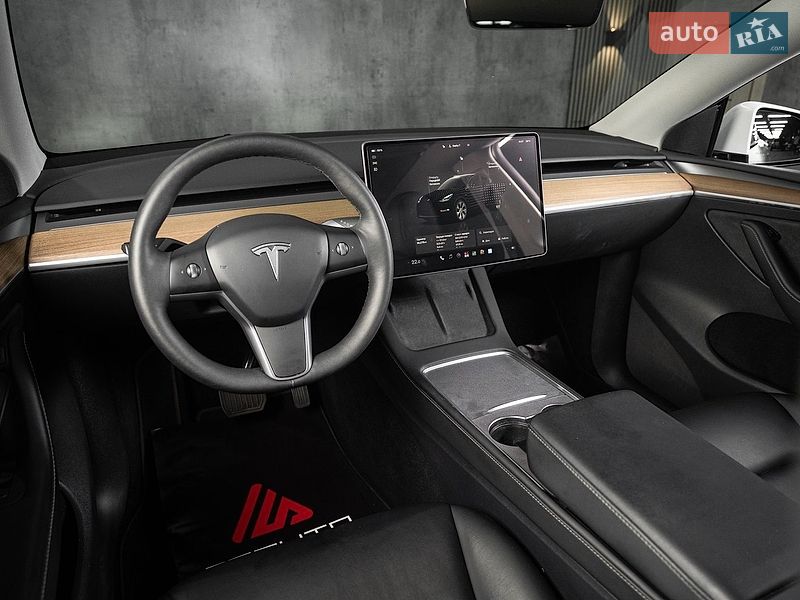 Внедорожник / Кроссовер Tesla Model Y 2023 в Одессе