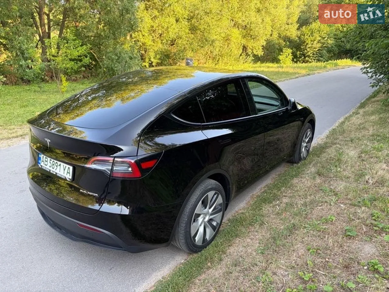 2023 Tesla Model Y - мініатюра 4