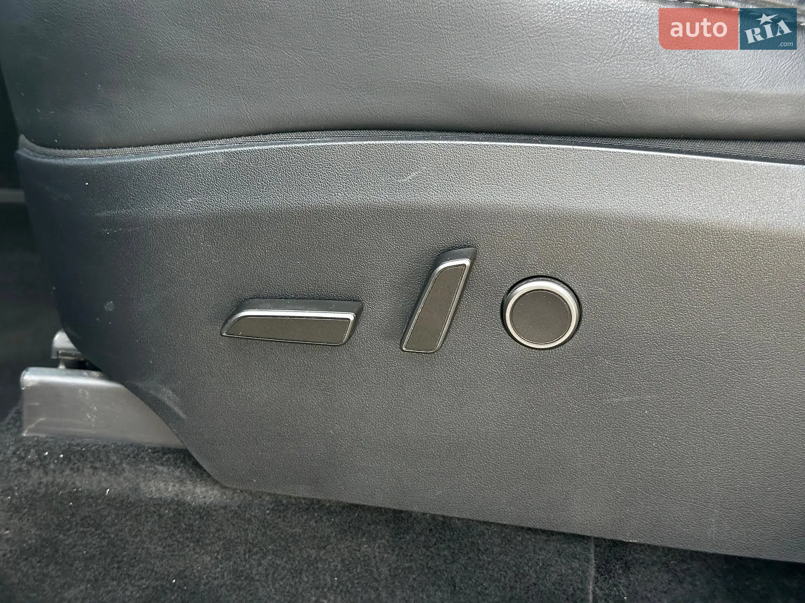 2024 Tesla Model Y - мініатюра 13