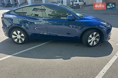 Внедорожник / Кроссовер Tesla Model Y 2023 в Киеве
